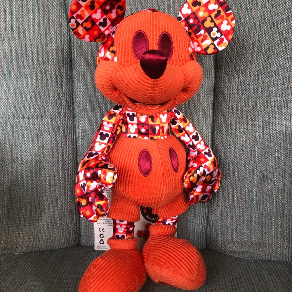 Limited release Mickey’s Memories July Plush NWT